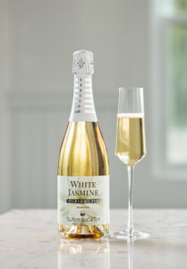 A non-alcoholic gift idea_Sparkling tea from the Republic of Tea
